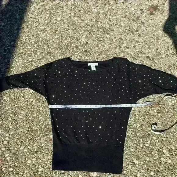 White House/Black women pullover crew neck bat wing sweater gold crystal accent - Picture 4 of 9